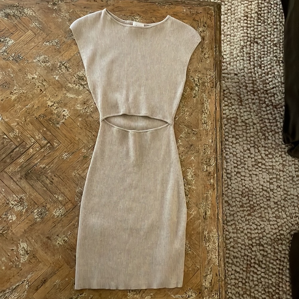 Aritzia ribbed cutout dress in tan oatmeal xs - Picture 5 of 5